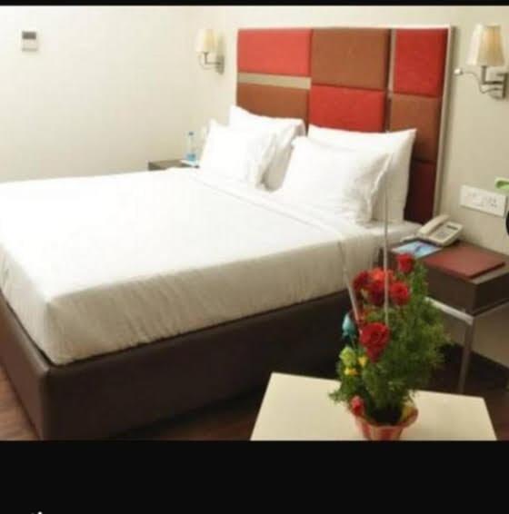 Hotel-S-Park Khammam Экстерьер фото