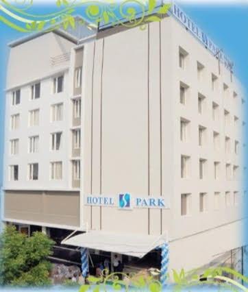 Hotel-S-Park Khammam Экстерьер фото