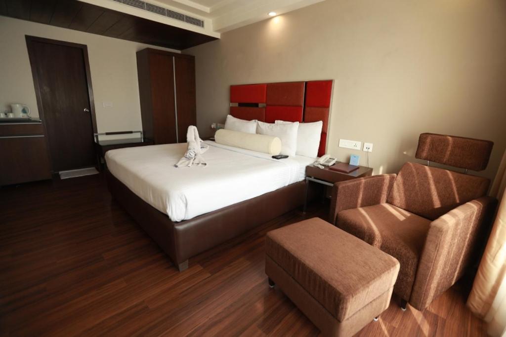 Hotel-S-Park Khammam Экстерьер фото